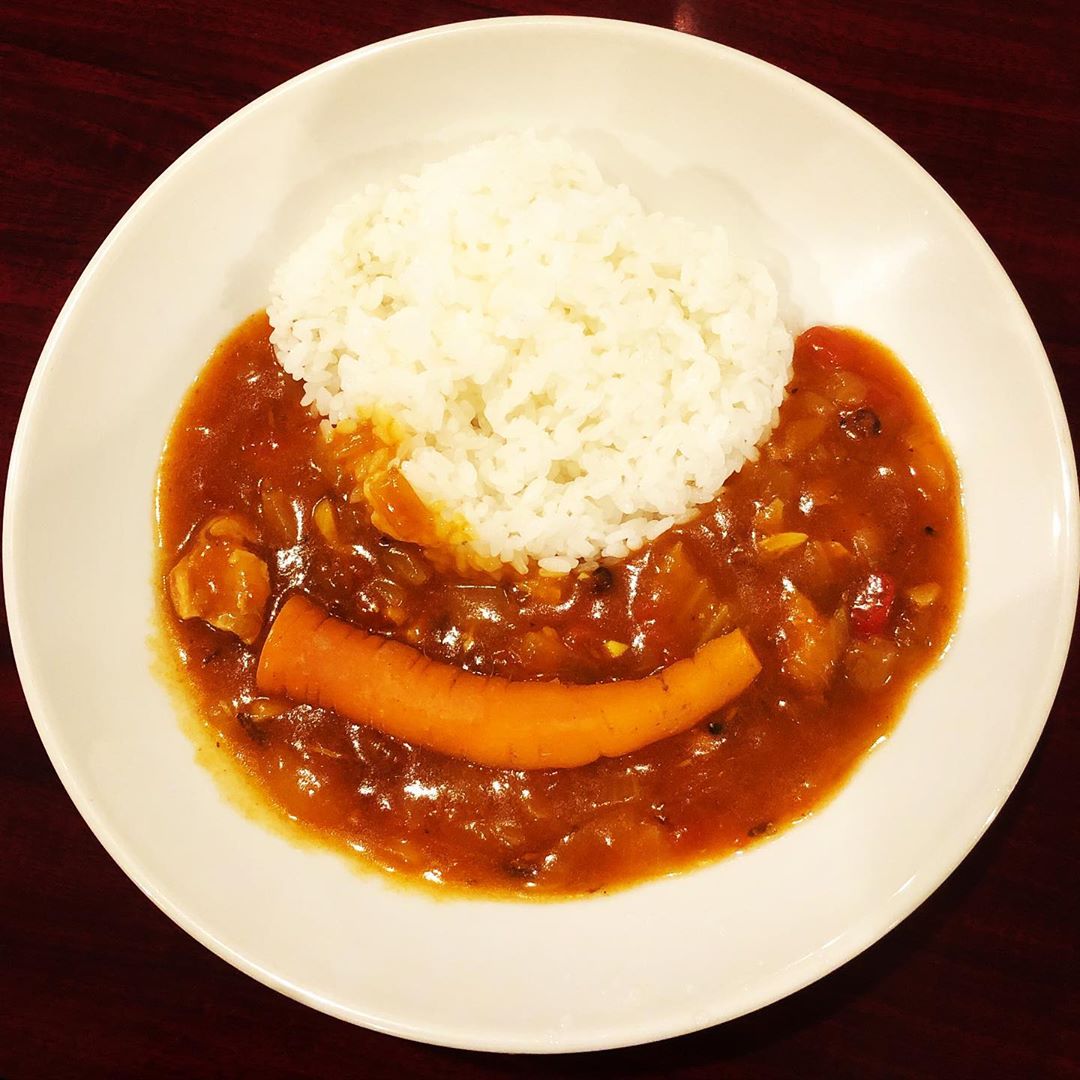 ニンジンで笑顔カレー #内接